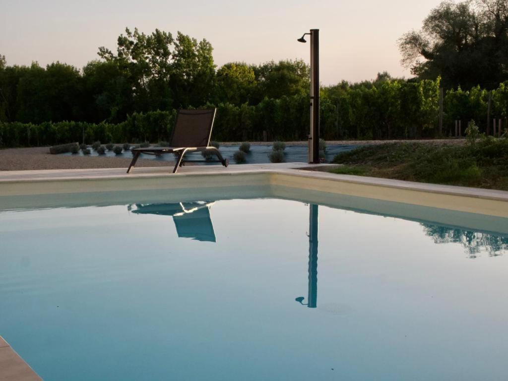 Gîte avec piscine, Château de Lescours, St-Émilion Saint-Sulpice-de-Faleyrens Extérieur photo