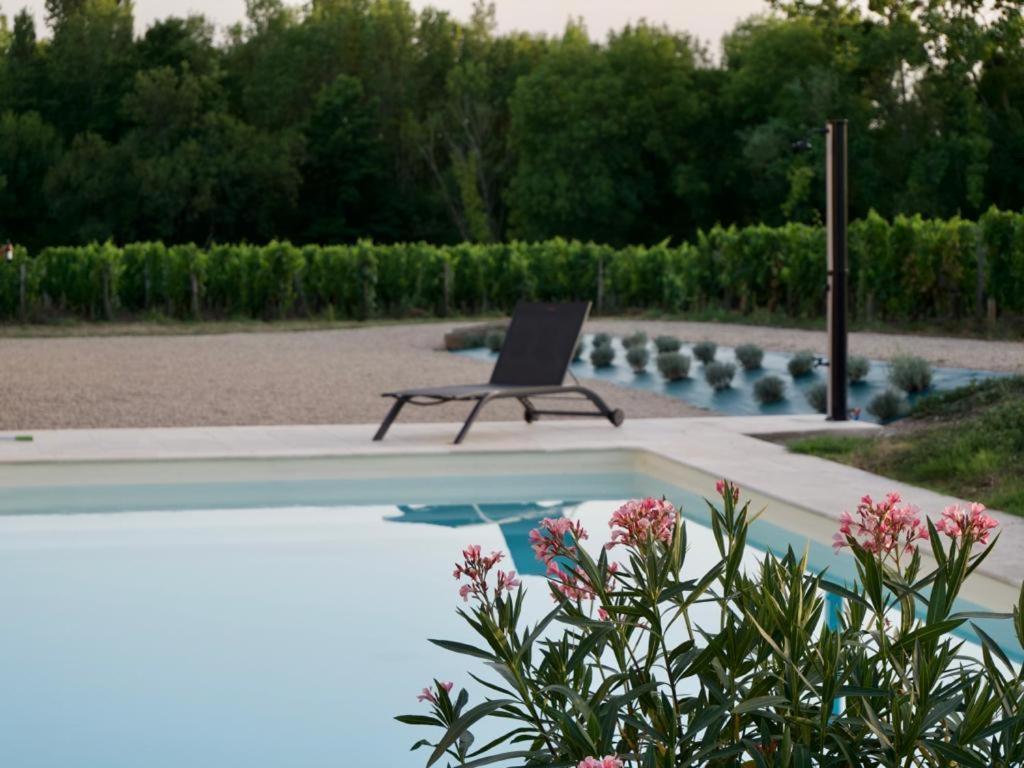 Gîte avec piscine, Château de Lescours, St-Émilion Saint-Sulpice-de-Faleyrens Extérieur photo