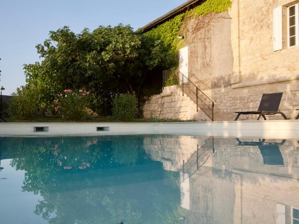 Gîte avec piscine, Château de Lescours, St-Émilion Saint-Sulpice-de-Faleyrens Extérieur photo